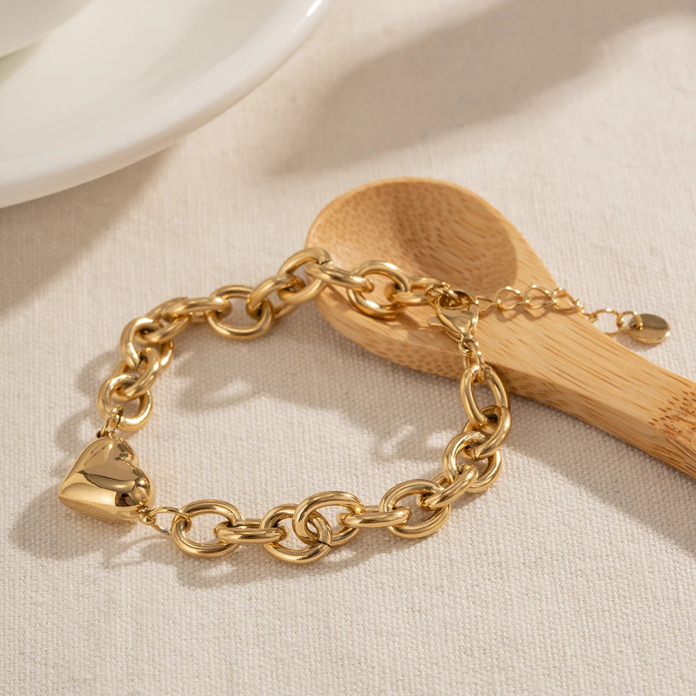 Bold Heart-shaped Chain Bracelet