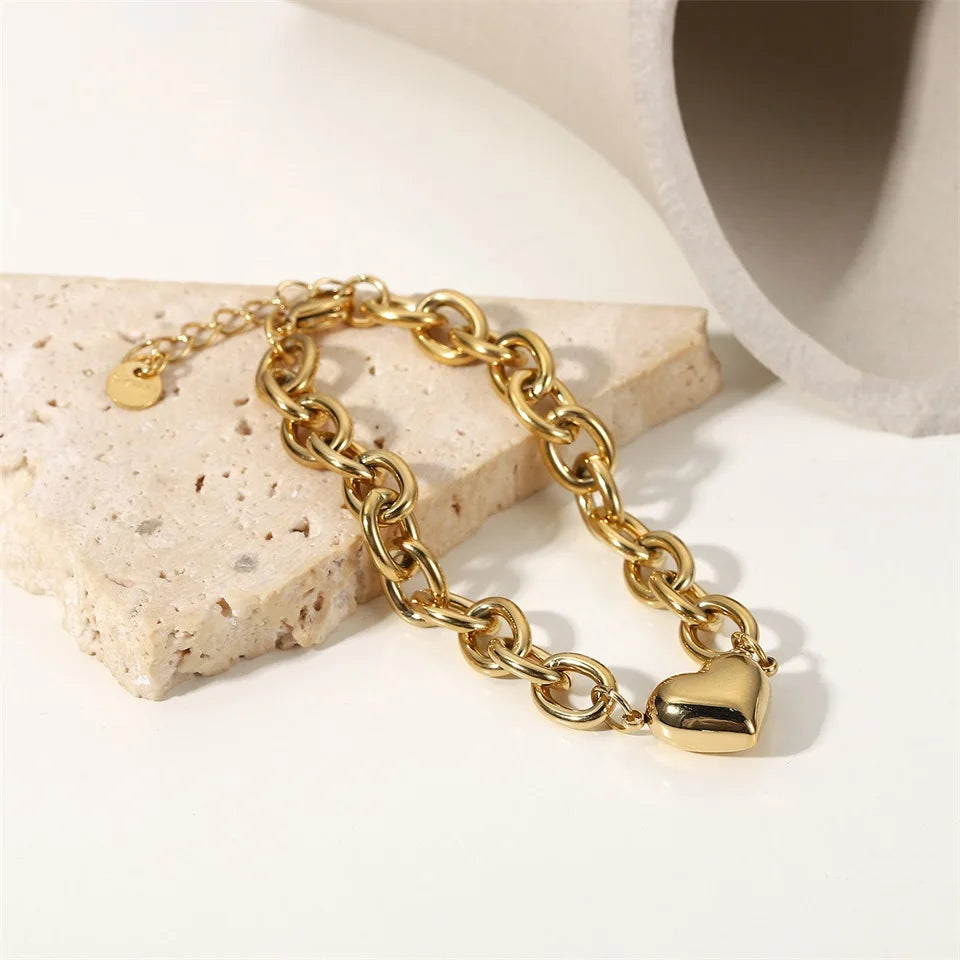 Bold Heart-shaped Chain Bracelet