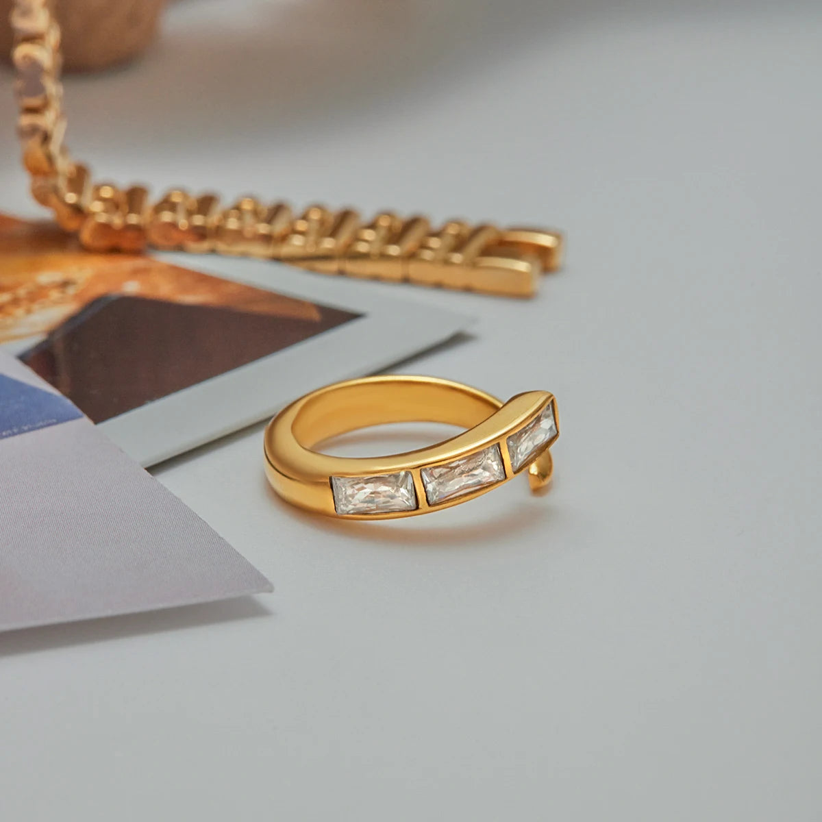 ZC Curve Ring