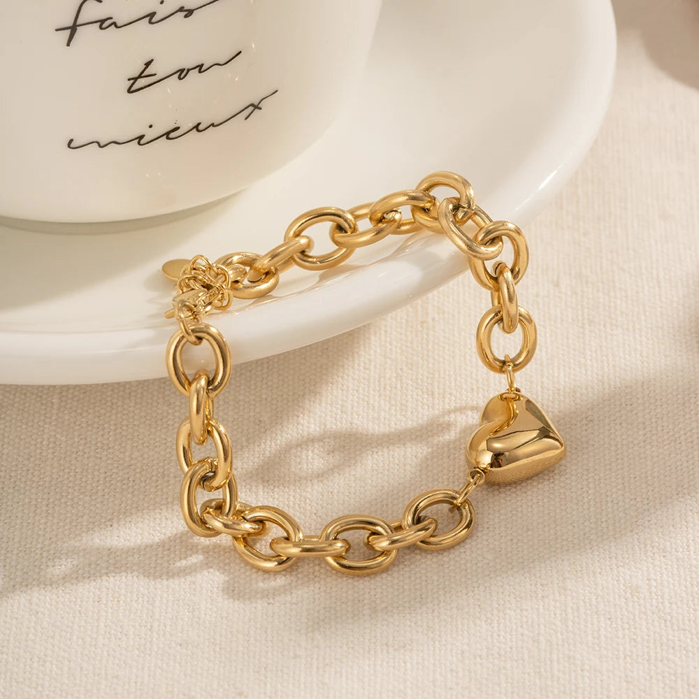 Bold Heart-shaped Chain Bracelet