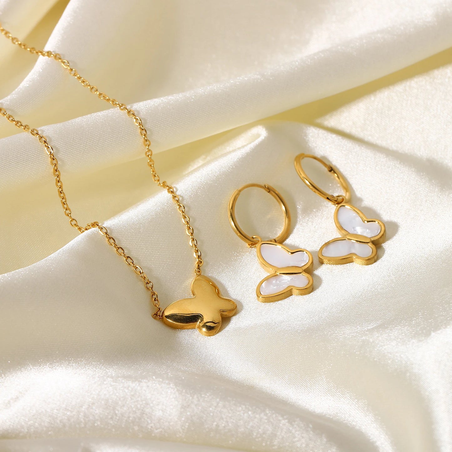 Tiny Shiny Wings Necklace