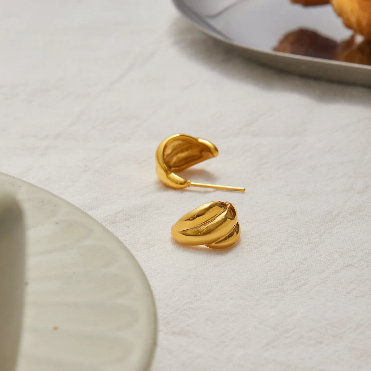 Polished Curve Layers Earrings