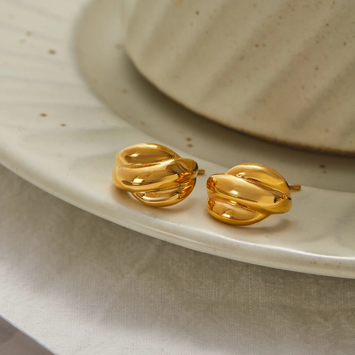 Polished Curve Layers Earrings